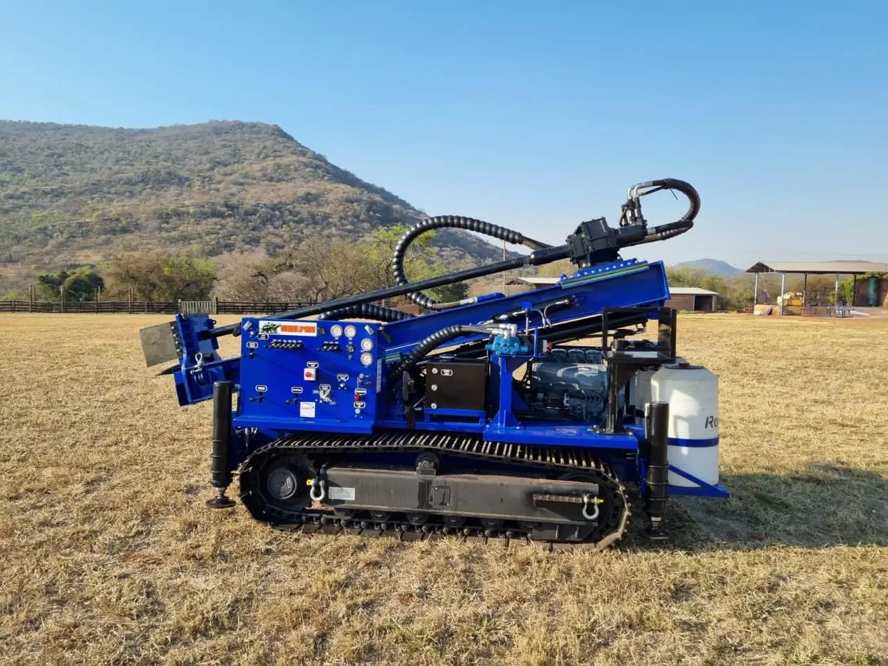 Custom build drilling rigs