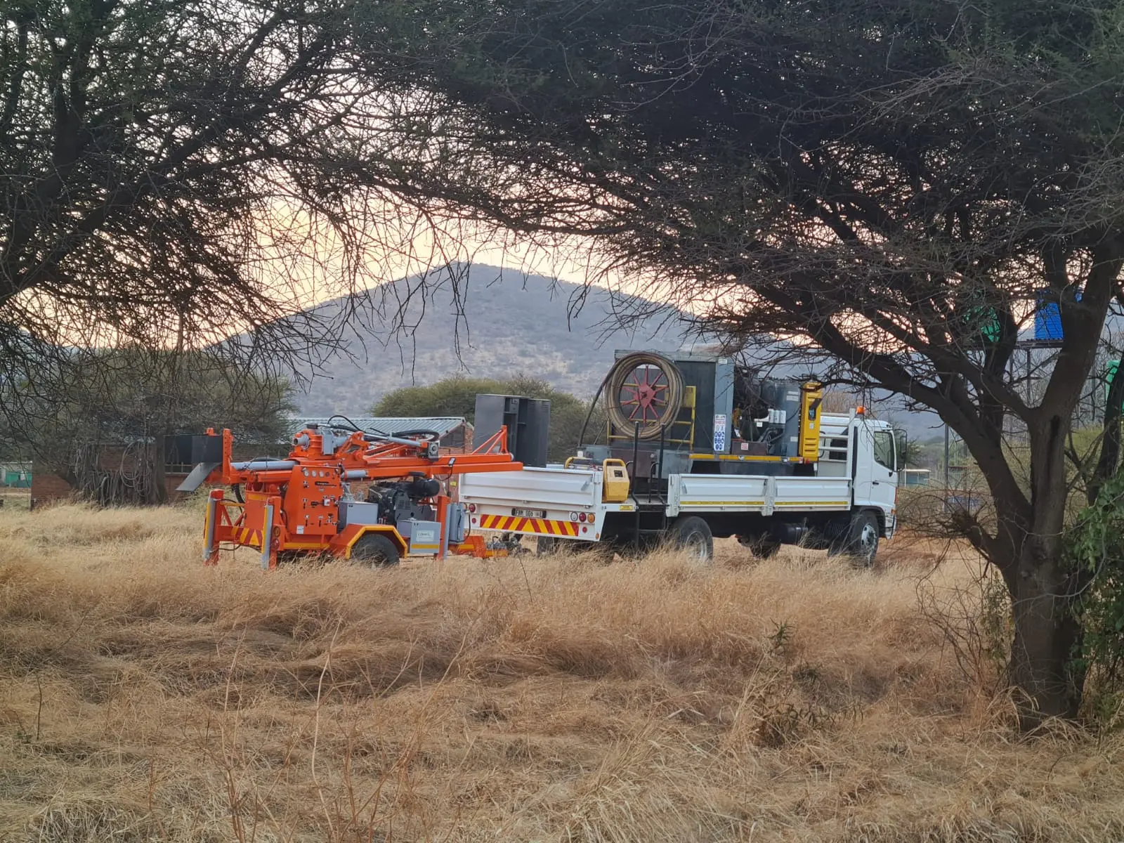 Spider V5 XXL trailer-mounted drilling rig with 12-ton pullback on a road-legal chassis.