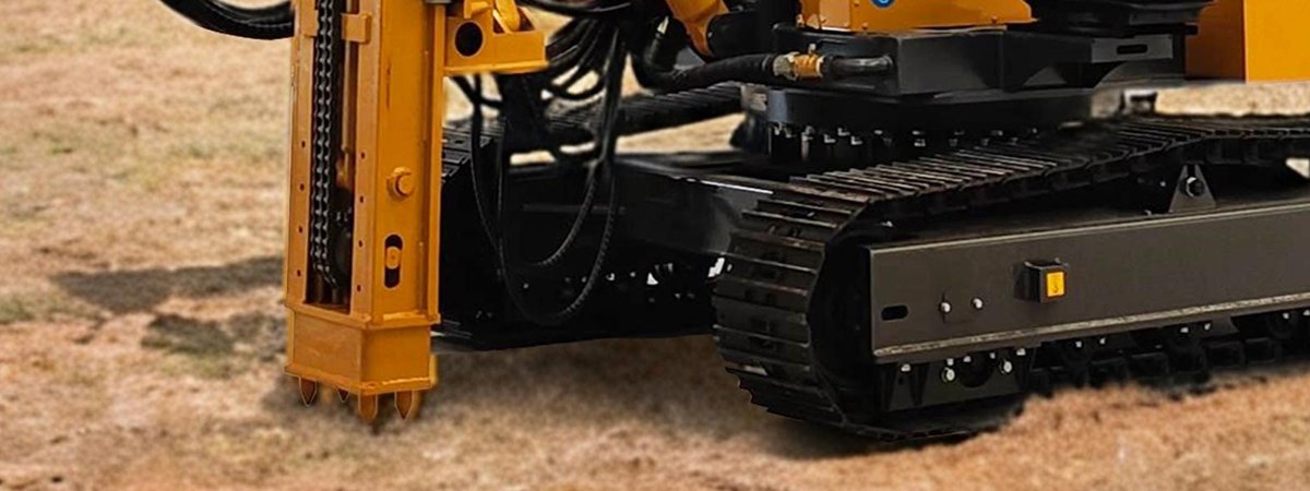 JCS500 steel crawler tracks.