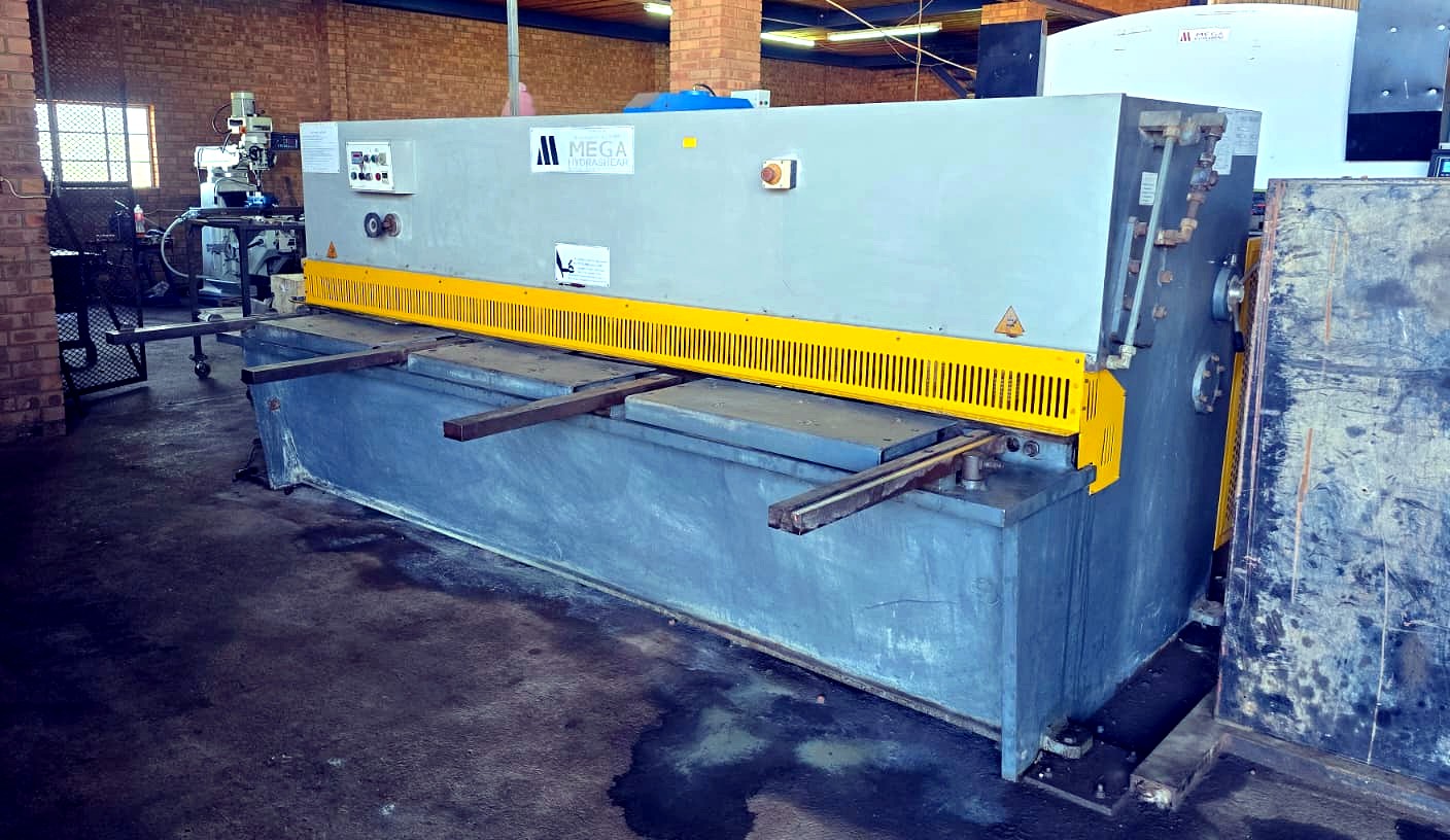 8 mm Guillotine