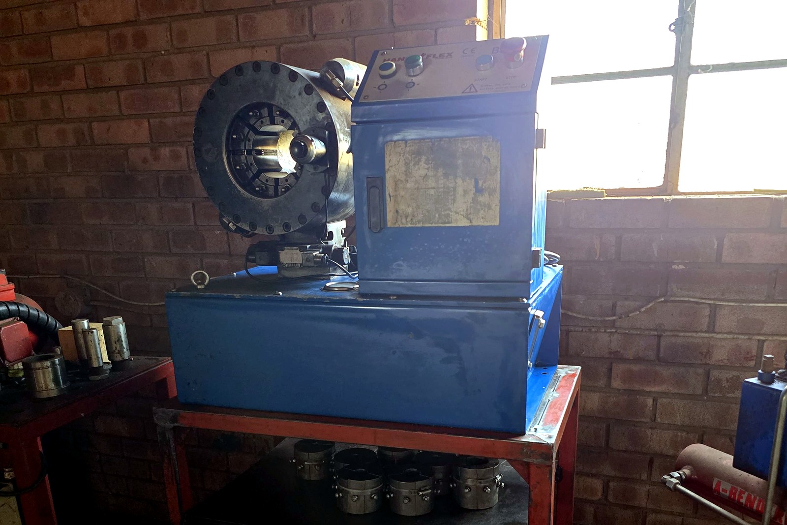 Hydraulic Hose Crimper