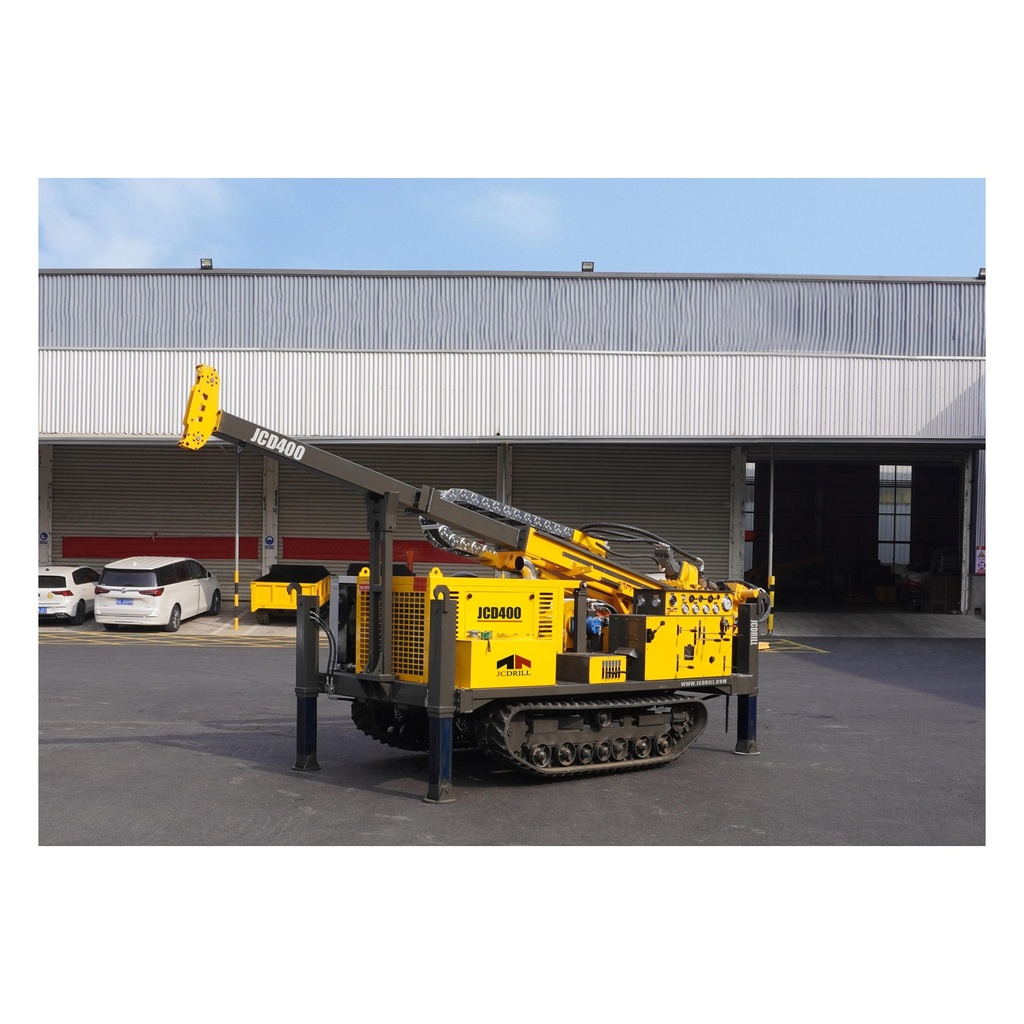 JCD400 Crawler-Mounted Core Drilling Rig jcd400_yard